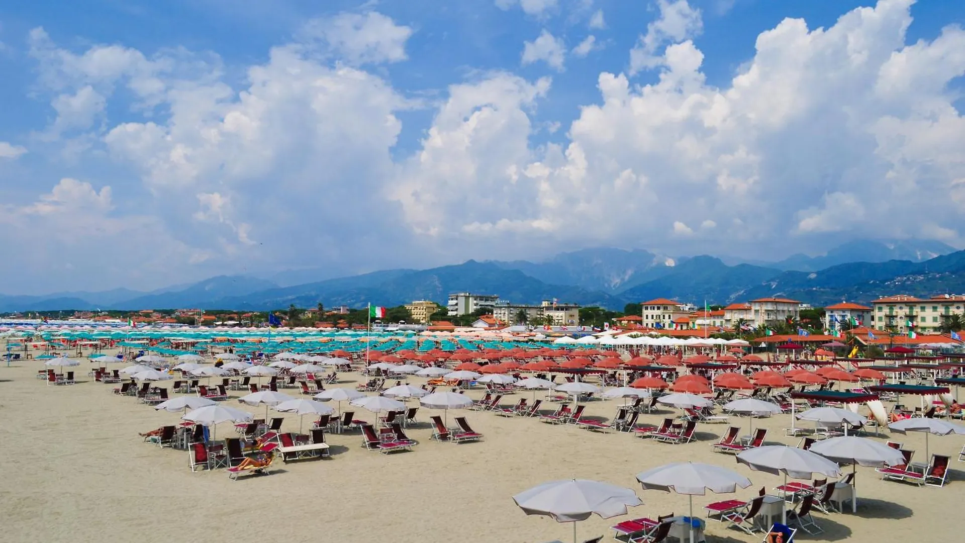Casa Lidia 900M From Sea - Happy Rentals Lido di Camaiore 0*,