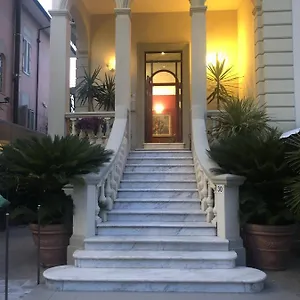 3* Hotel Regina