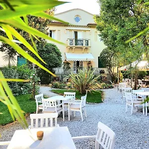 3* Hotel Club I Pini - Residenza D'epoca In Versilia