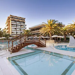 4* Hotel Caesar &