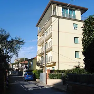Casa Diomira Lido di Camaiore